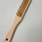 Ahşap saplı çelik tel fırçası No: 4, tek ürün