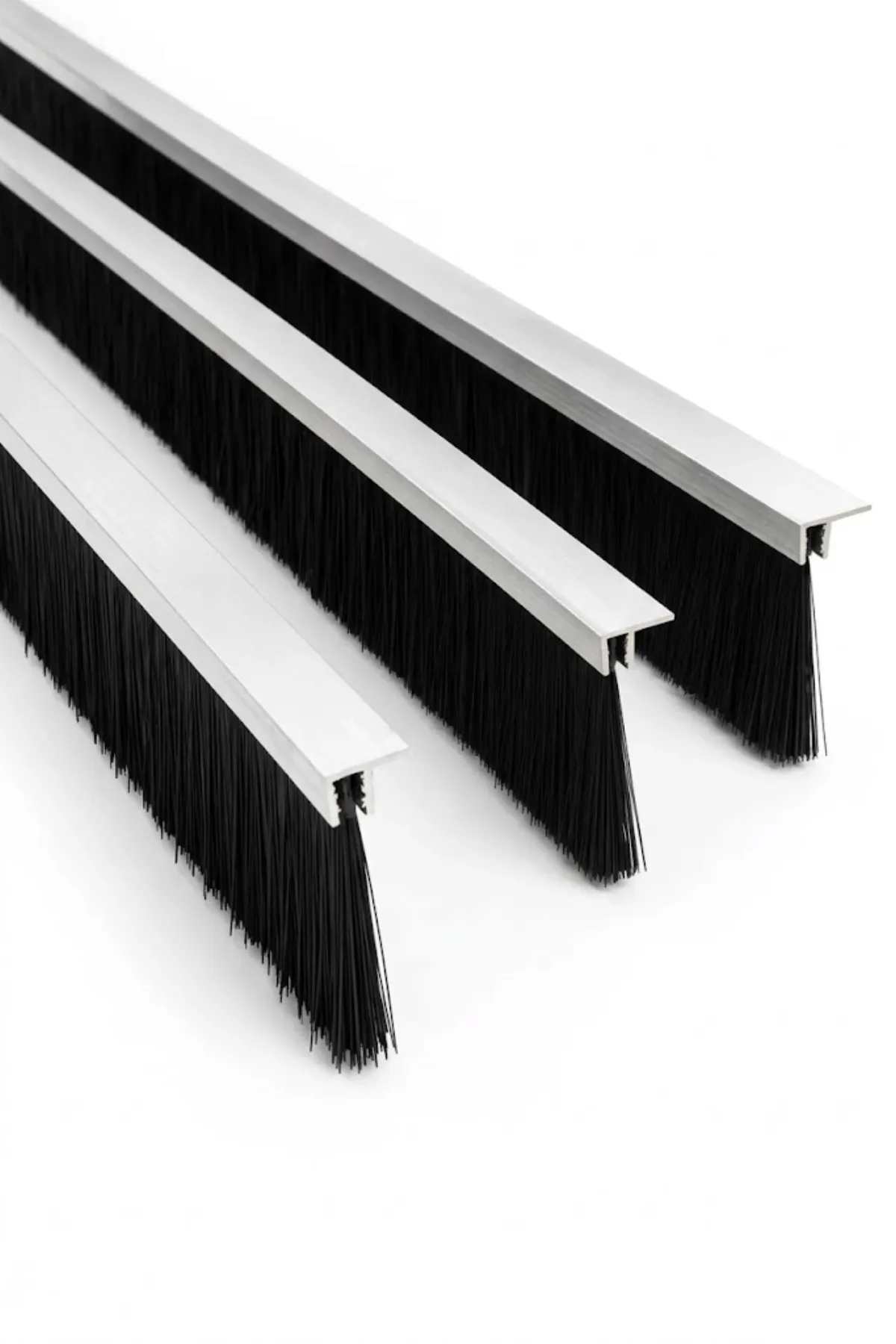 aluminyum-F-tipi-3-lu-100cm-100mm-01 F tipi alüminyum kapı altı fırçası, 100 cm uzunluk ve 100 mm kıl boyu, 3’lü paket