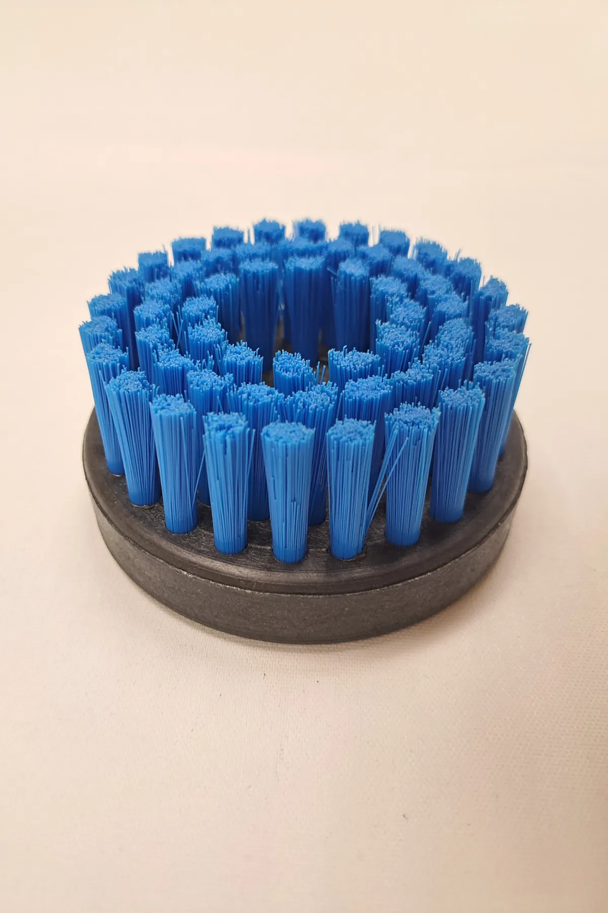 Koltuk temizliği için mavi fırça, 100 mm çap ve 30 mm kıl boyu
